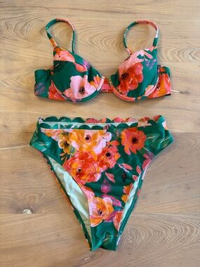 Cupshe Green Floral Underwire Bikini Set with Pink & Orange Blooms NWOT